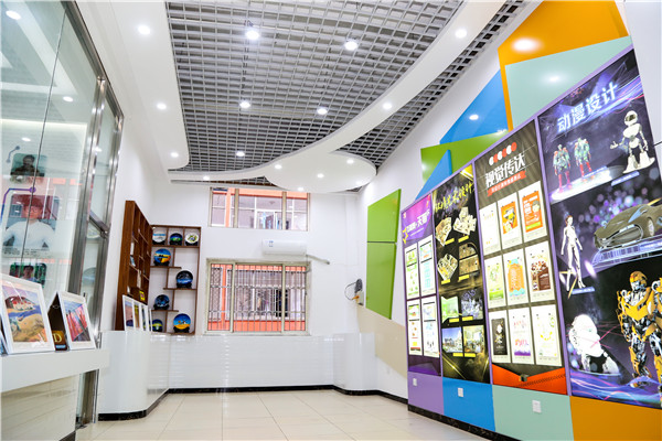 ʯ���f���A��X�W(xu��)У