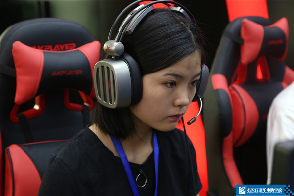 ʯ���f���A��X�W(xu��)У