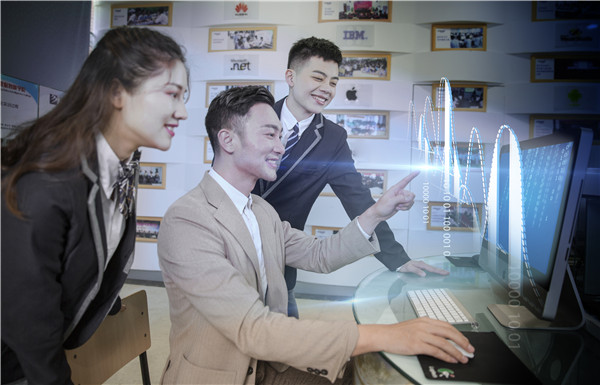 WEB全棧開發(fā)與運營工程師