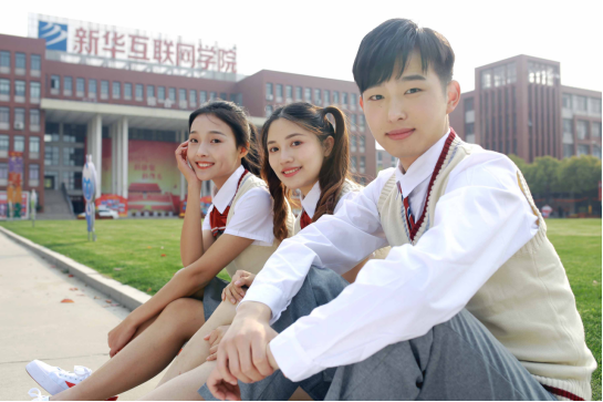 ʯ���f���A��X�W(xu��)У