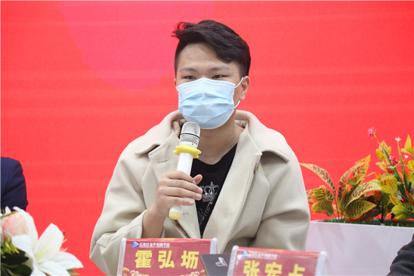 �ܳ�У�ѻ����