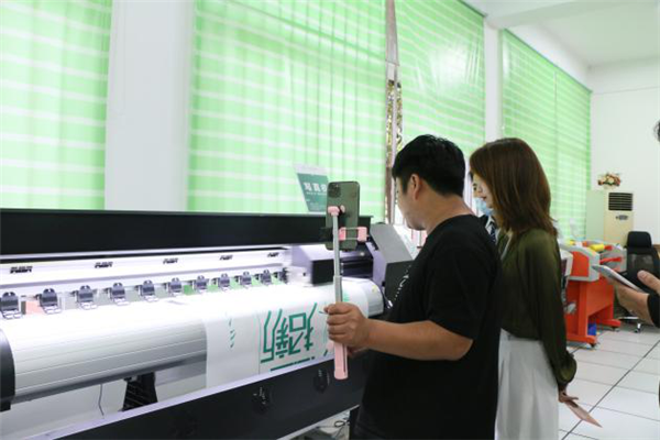 ʯ���f���A��X�W(xu��)У