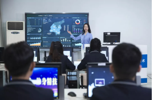 ʯ���f���A��X�W(xu��)У