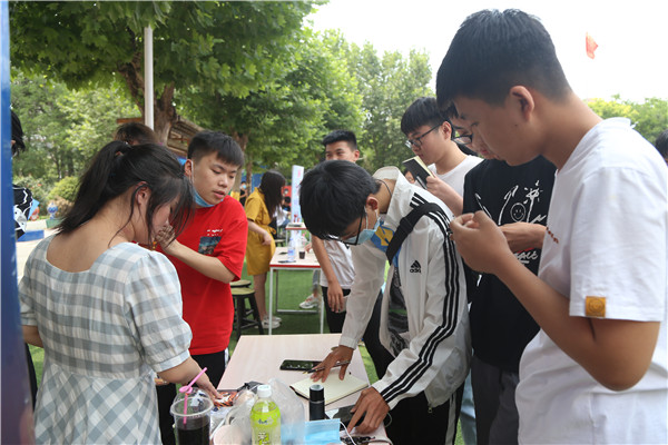 踴躍加入喜歡的社團(tuán)