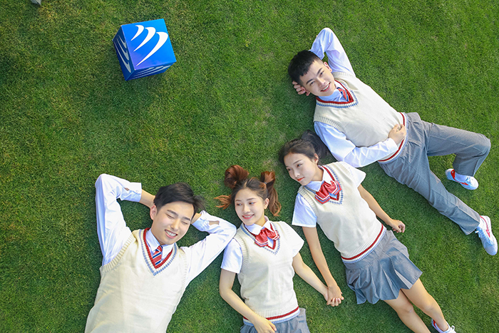 ʯ���f���A��X�W(xu��)У