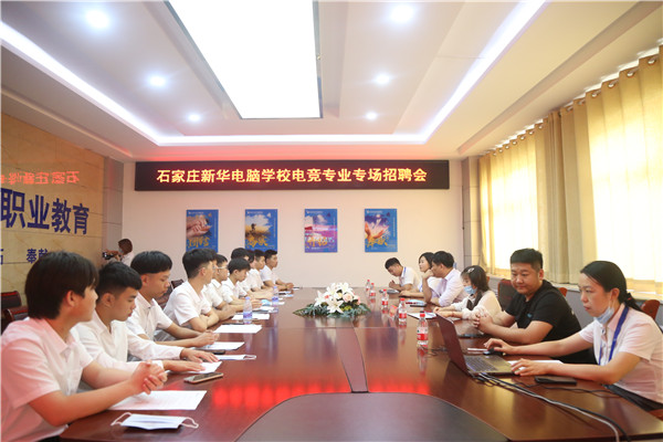 ������Ƹ