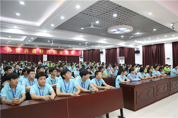 ʯ���f���A��X�W(xu��)У