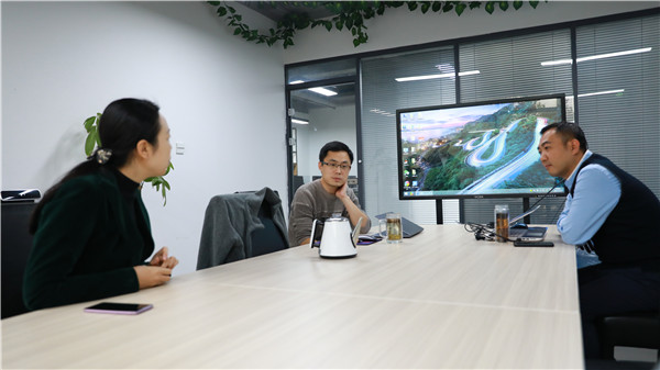 ʯ���f���A��X�W(xu��)У