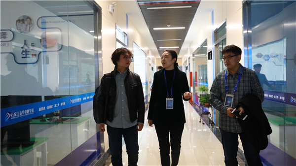 ʯ���f���A��X�W(xu��)У