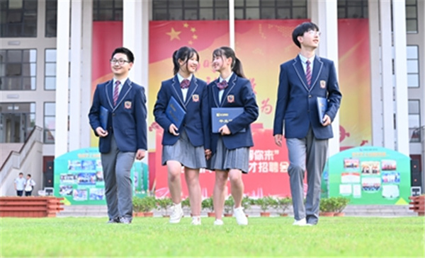 ʯ���f���A��X�W(xu��)У