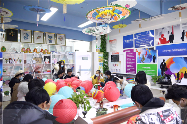 ʯ���f���A��X�W(xu��)У