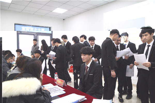 ʯ���f���A��X�WУ