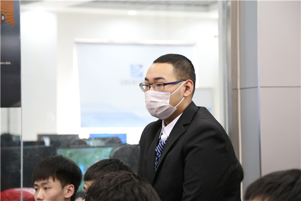 ʯ���f���A��X�W(xu��)У