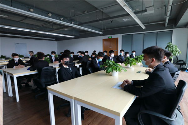 ʯ���f���A��X�W(xu��)У