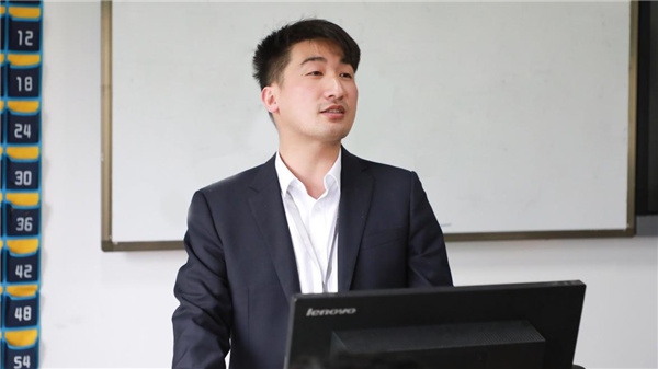 ʯ���f���A��X�W(xu��)У