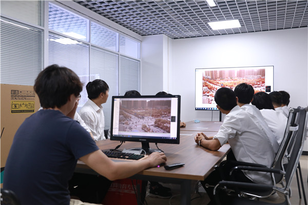 ʯ���f���A��X�W(xu��)У