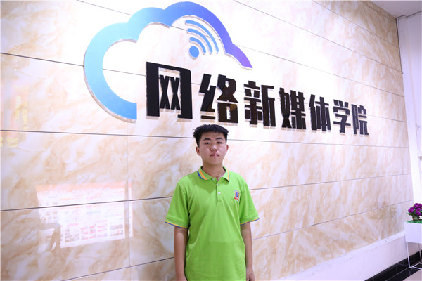 ʯ���f���A��X�WУ