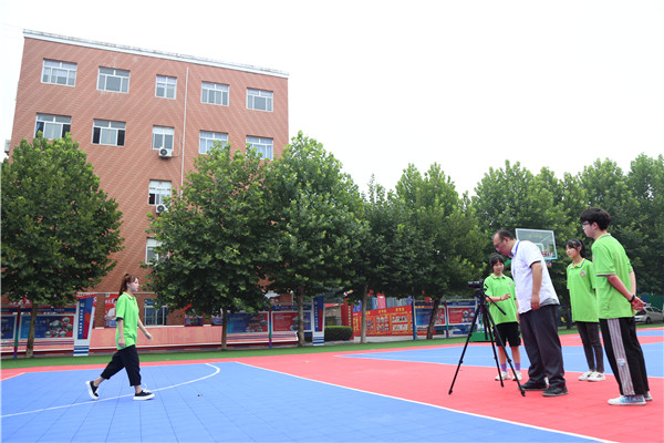 ʯ���f���A��X�W(xu��)У