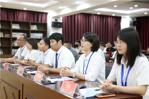 ʯ���f���A��X�WУ