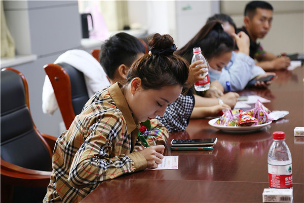 ʯ���f���A��X�WУ