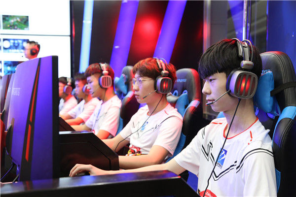 石家莊新華電腦學(xué)校