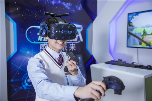 ʯ���f���A��X�WУ