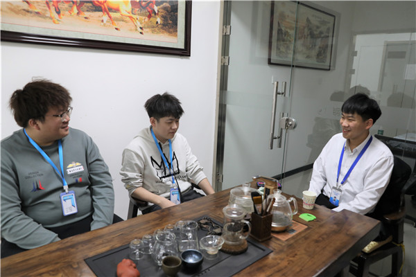 ʯ���f���A��X�W(xu��)У