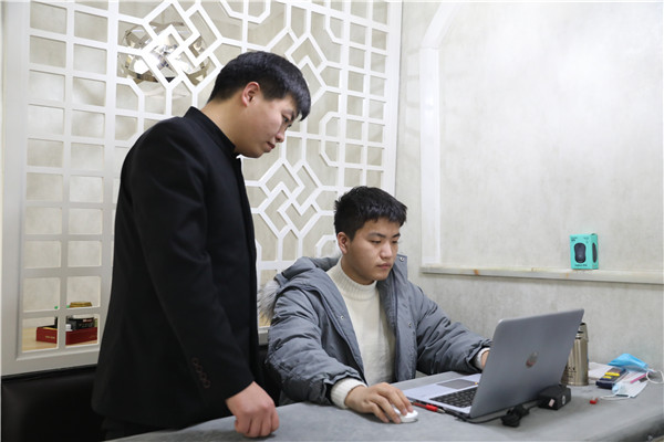 ʯ���f���A��X�W(xu��)У