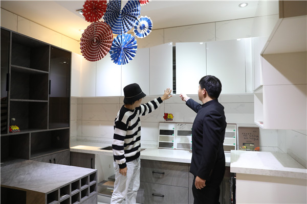 ʯ���f���A��X�W(xu��)У