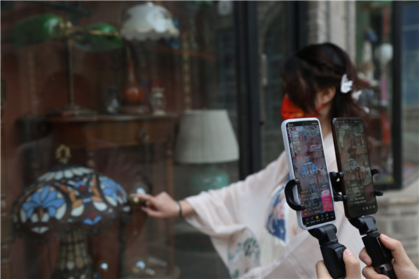 ʯ���f���A��X�WУ