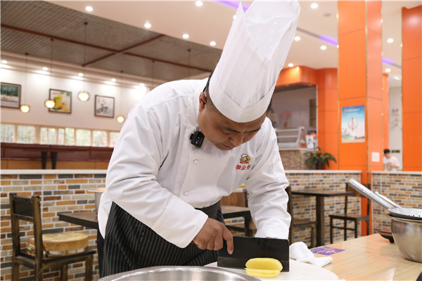 ʯ���f���A��X�W(xu��)У