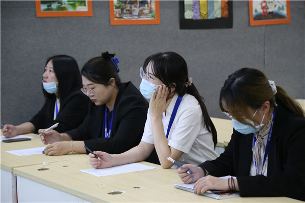 ʯ���f���A��X�W(xu��)У