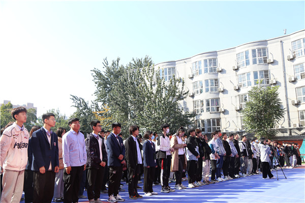 ʯ���f���A��X�WУ