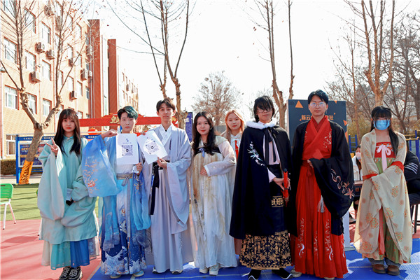 ʯ���f���A��X�WУ