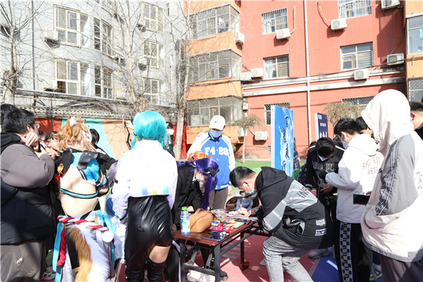 ʯ���f���A��X�WУ