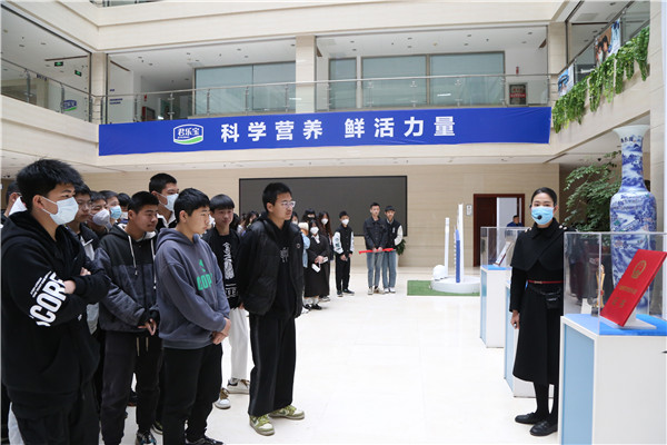 ʯ���f���A��X�W(xu��)У