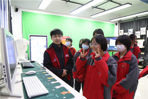 ʯ���f���A��X�W(xu��)У