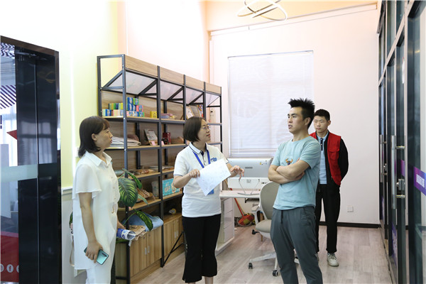 ʯ���f���A��X�W(xu��)У