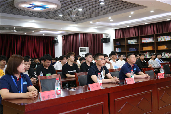 ʯ���f���A��X�WУ