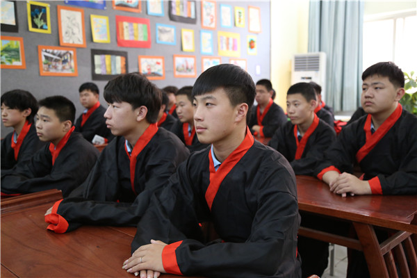 ʯ���f���A��X�W(xu��)У