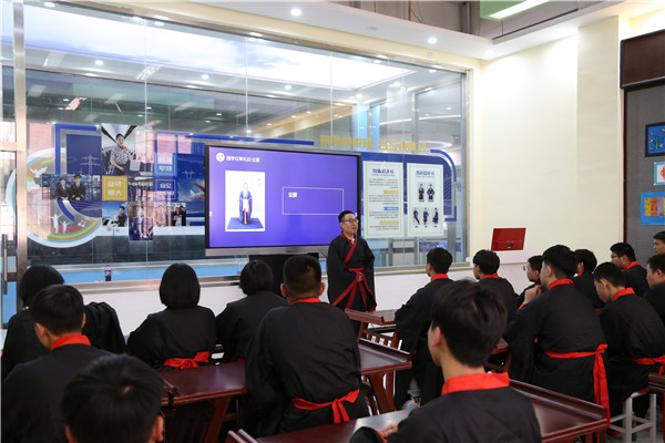 ʯ���f���A��X�W(xu��)У