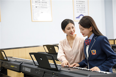 ʯ���f���A��X�W(xu��)У