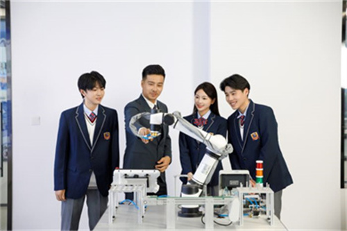 ʯ���f���A��X�W(xu��)У