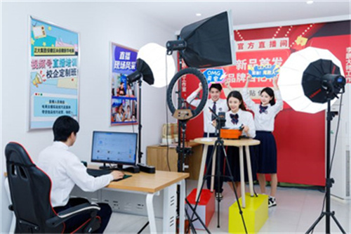 ʯ���f���A��X�W(xu��)У