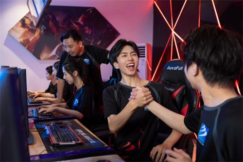 ʯ���f���A��X�W(xu��)У