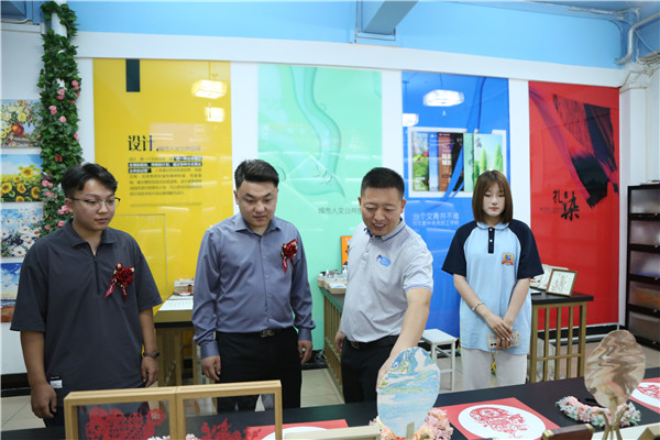 ʯ���f���A��X�WУ