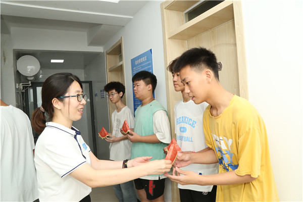 ʯ���f���A��X�WУ