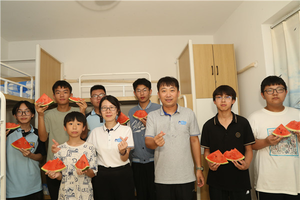 ʯ���f���A��X�WУ