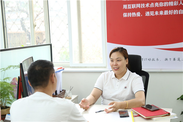 ʯ���f���A��X�W(xu��)У