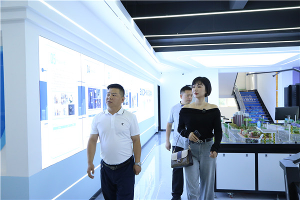 ʯ���f���A��X�W(xu��)У